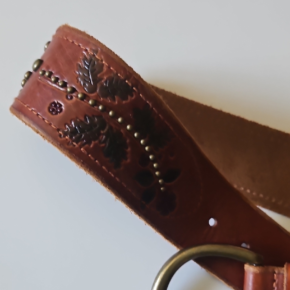Express Tan Leather Belt with Floral Embroidery - Picture 5 of 13